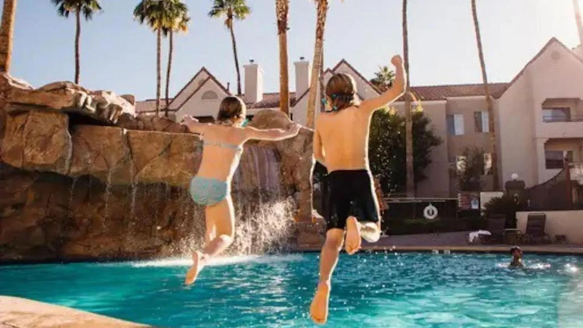 Family Friendly 2Bd Condo With Resort Setting Near Las Vegas